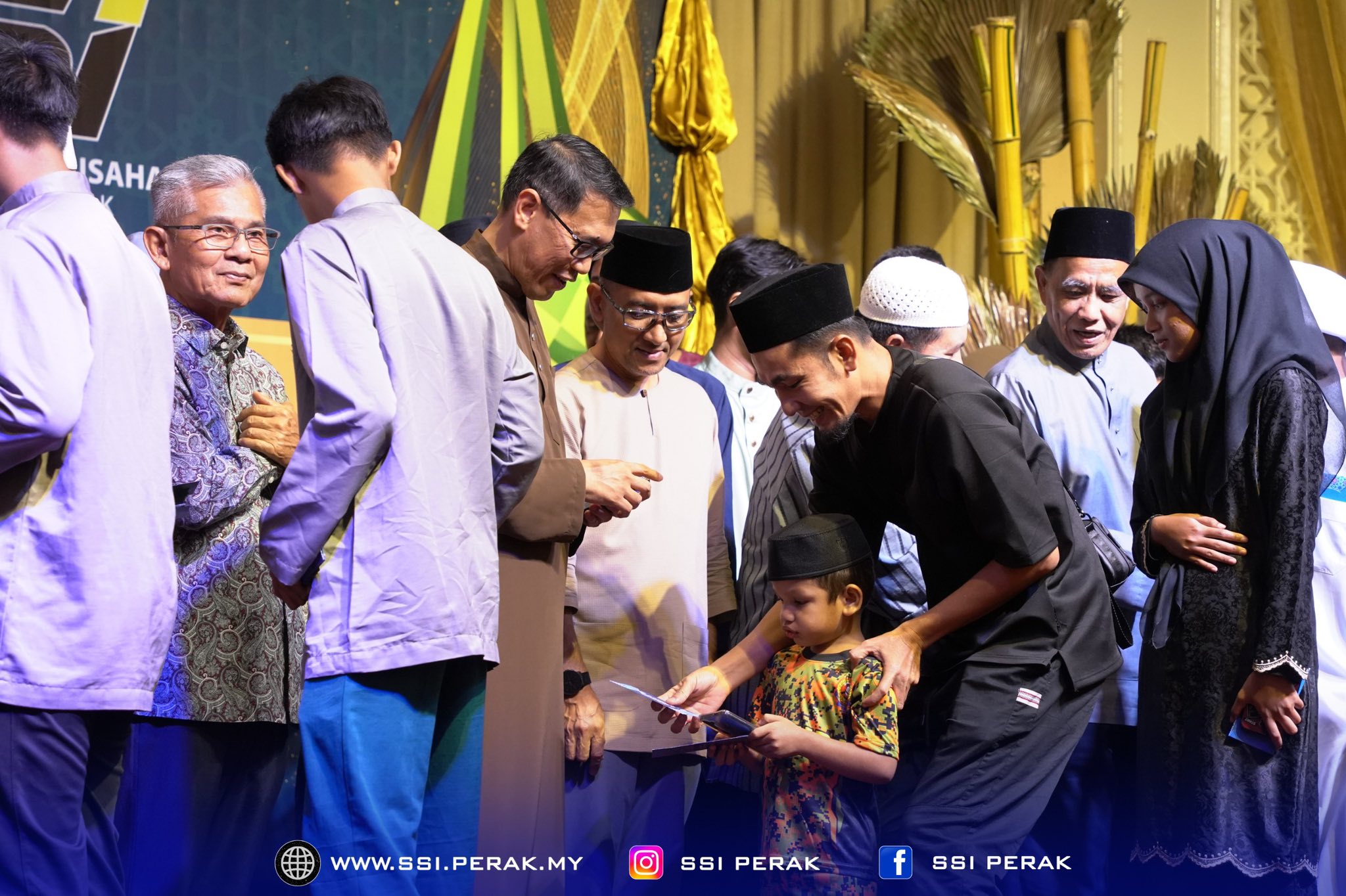 Majlis Berbuka Puasa bersama anak-anak yatim anjuran pihak Royal Perak Golf Club (RPGC) 9