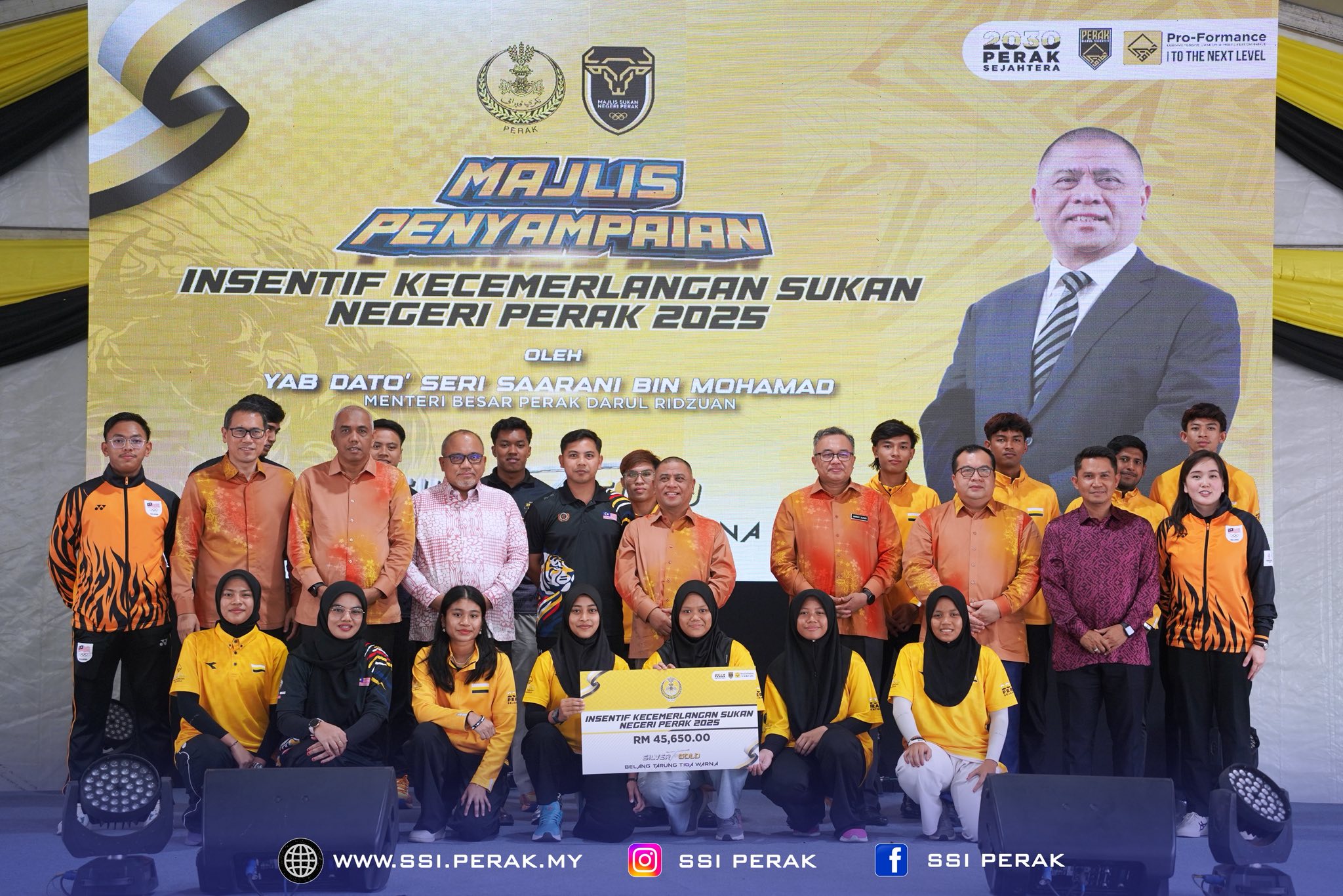 MAJLIS PENYAMPAIAN WATIKAH KETUA KONTINJEN SUKMA NEGERI PERAK 1