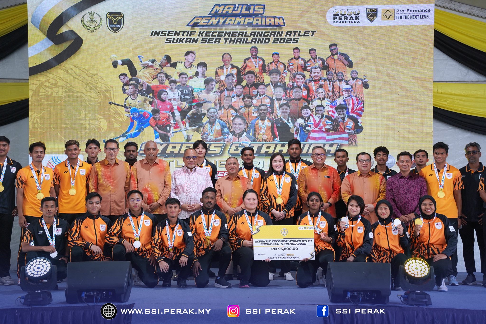 MAJLIS PENYAMPAIAN WATIKAH KETUA KONTINJEN SUKMA NEGERI PERAK 3