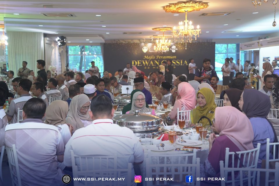 MAJLIS PERASMIAN DEWAN CASSIA 10