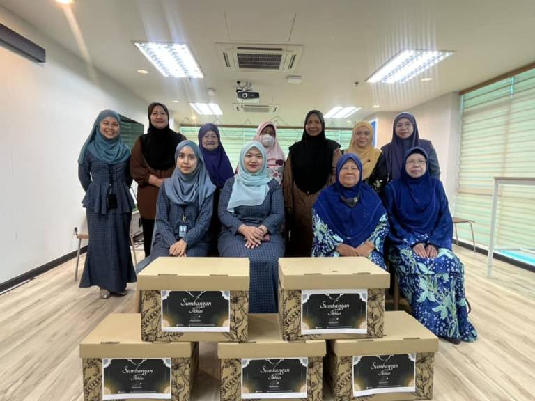 Majlis Penyerahan Kotak Makanan kepada Ibu Tunggal 1