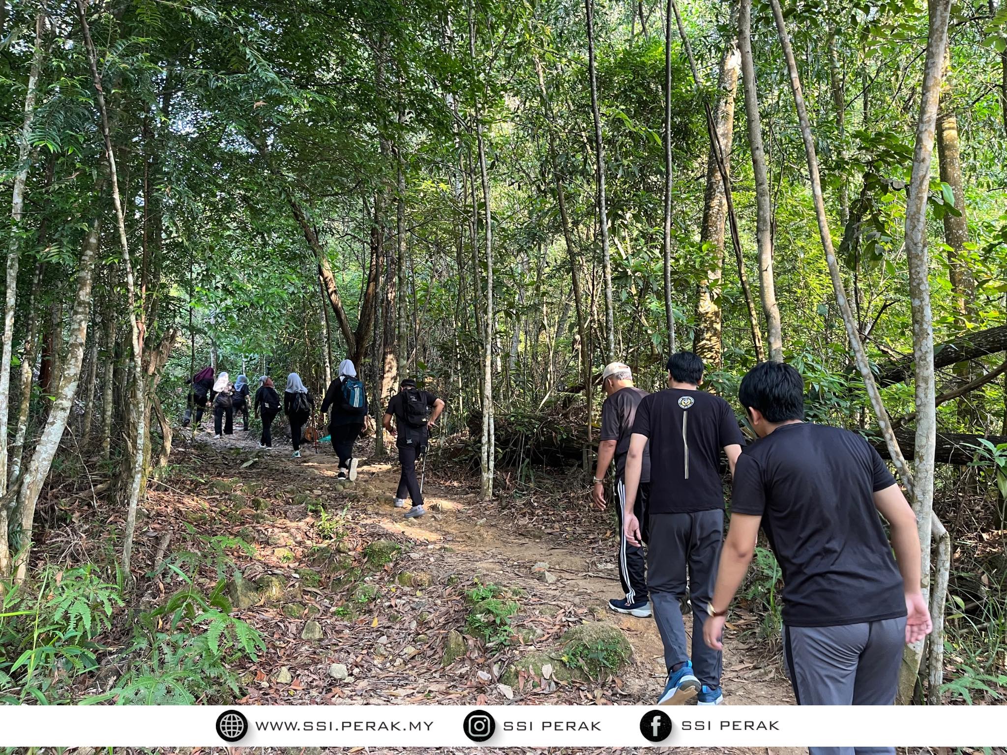 mendaki-bukit-kledang-4