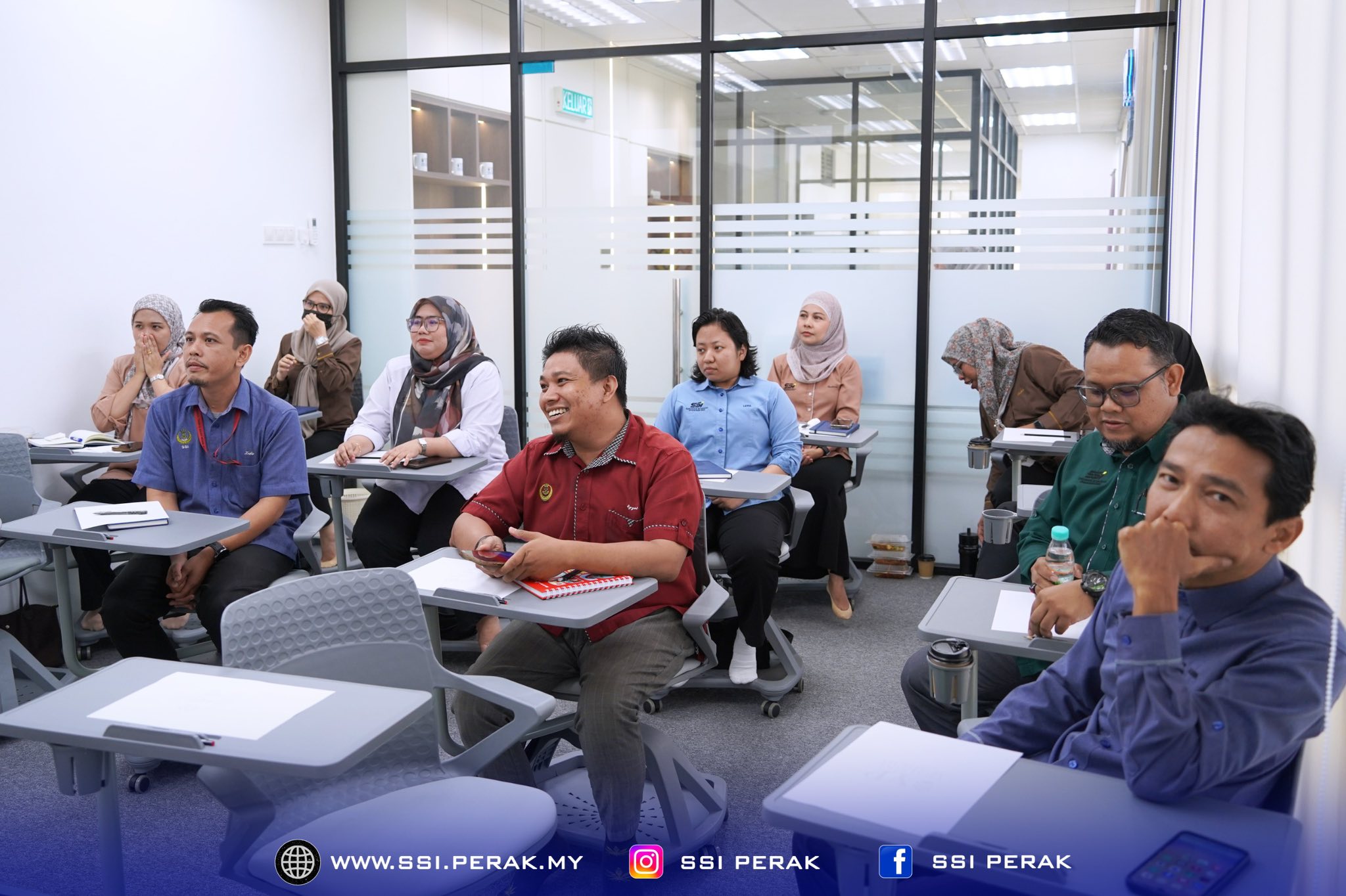 KURSUS ‘PRACTICAL ENGLISH PROFICIENCY IN WORKPLACE’ SIRI 1 2
