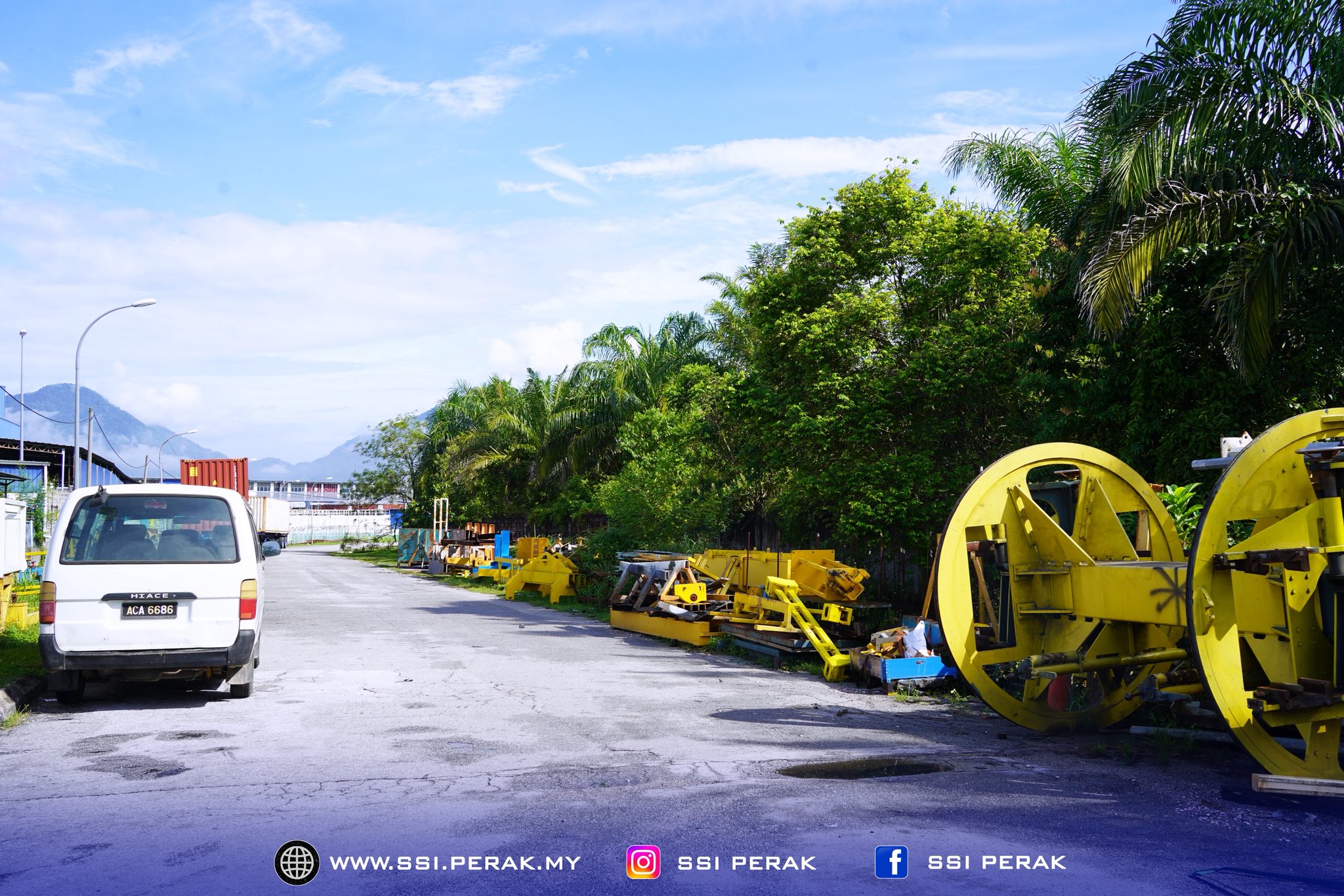 LAWATAN TAPAK TANAH BERPOTENSI UNTUK PEMBANGUNAN FREE INDUSTRY ZONE 4