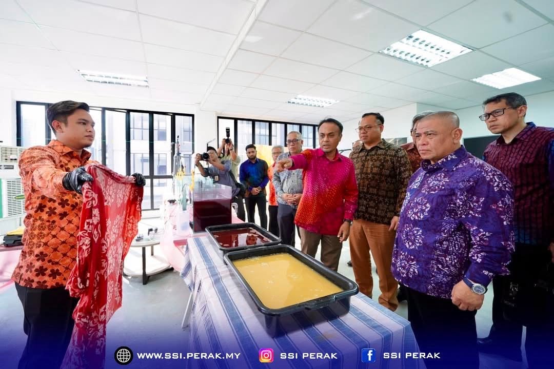 pelancaran Butik Cura Batik 2
