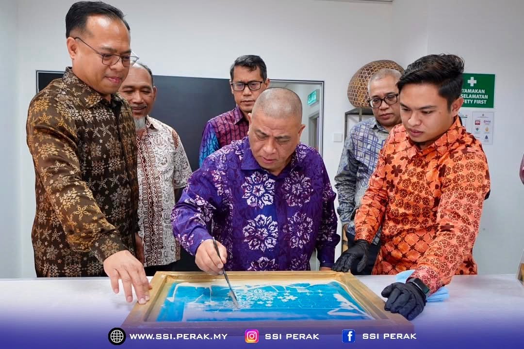 pelancaran Butik Cura Batik 3