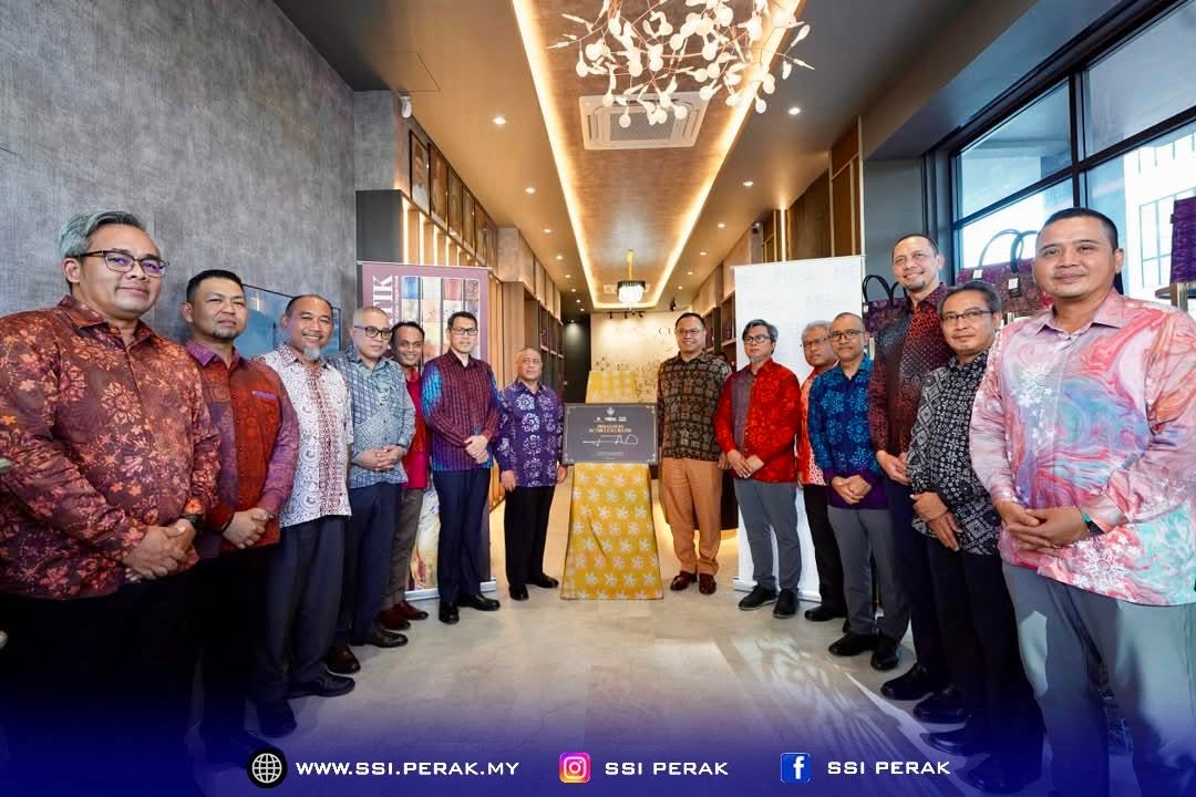 pelancaran Butik Cura Batik 7