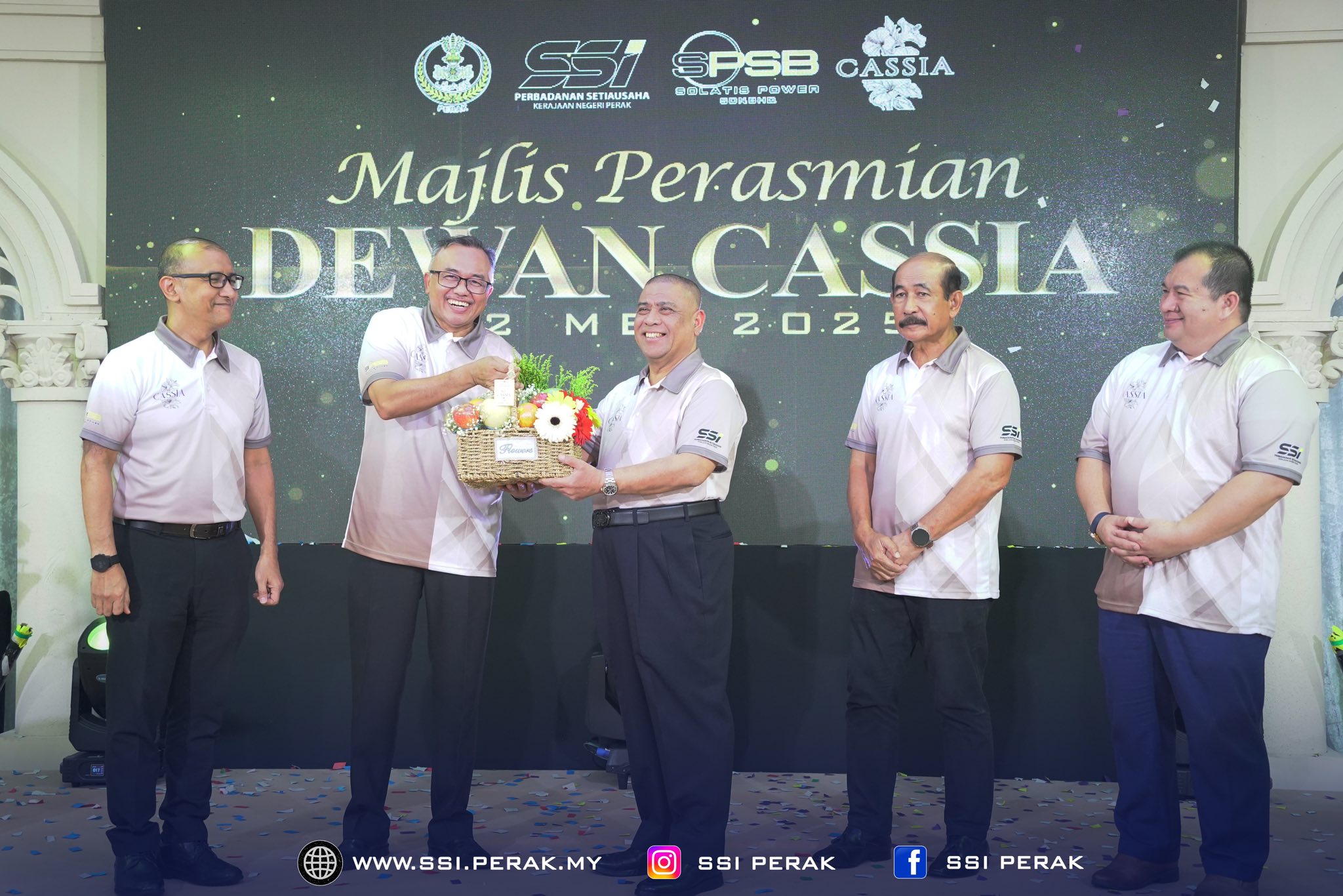 MAJLIS PERASMIAN DEWAN CASSIA 8