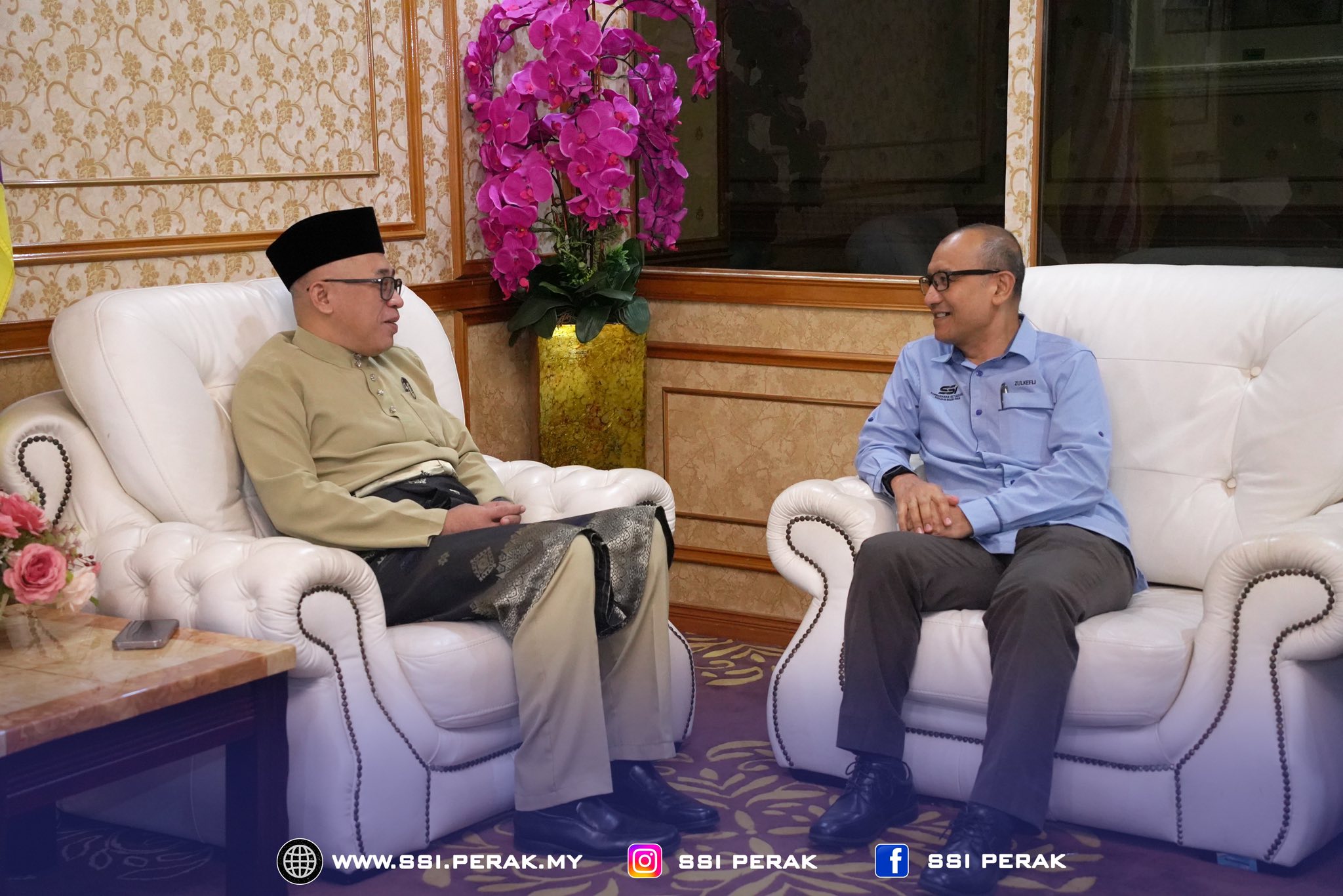 KUNJUNGAN HORMAT KEPADA DATUK BANDAR IPOH 1