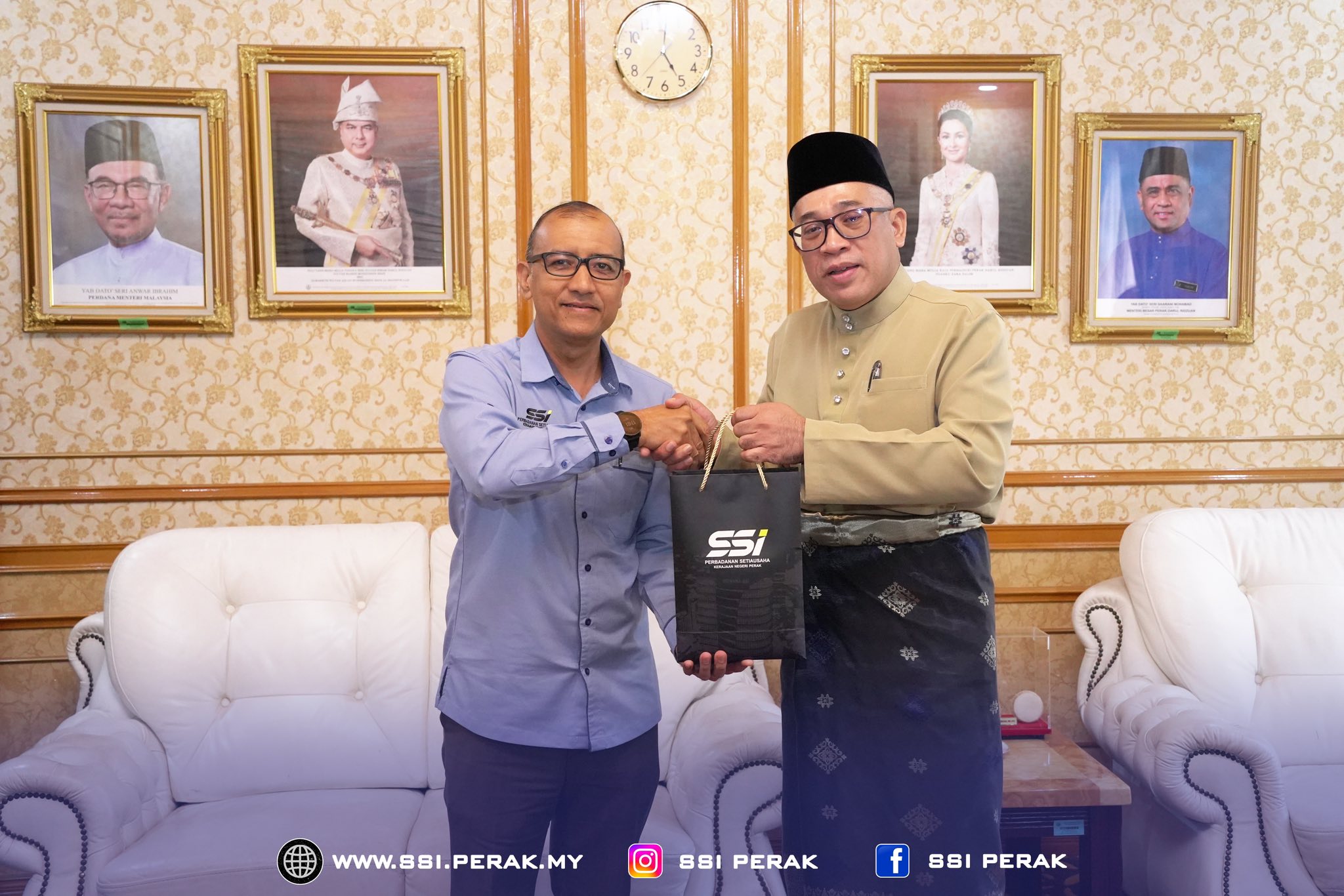 KUNJUNGAN HORMAT KEPADA DATUK BANDAR IPOH 4