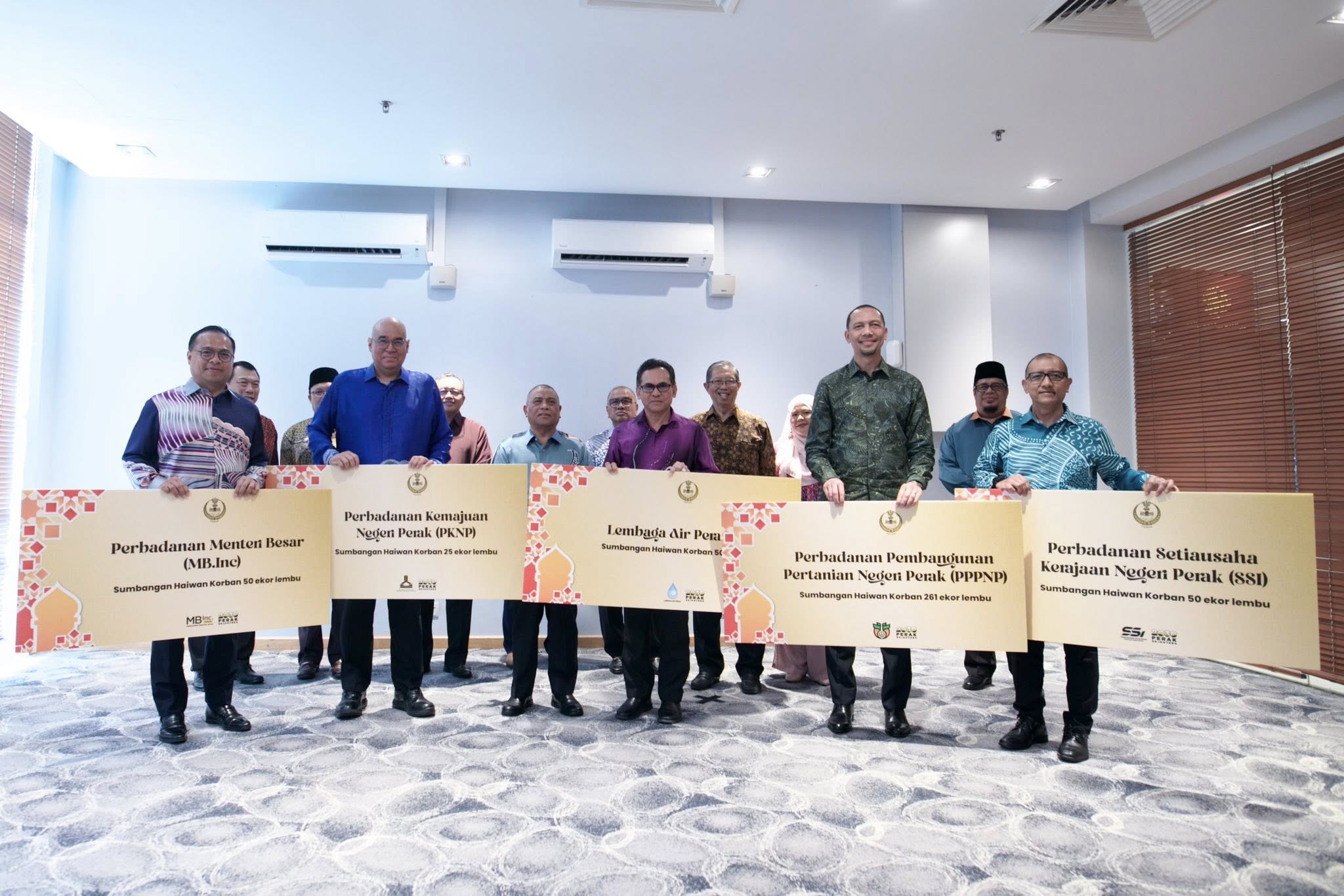 MAJLIS AKAD PENYERAHAN SUMBANGAN LEMBU -2