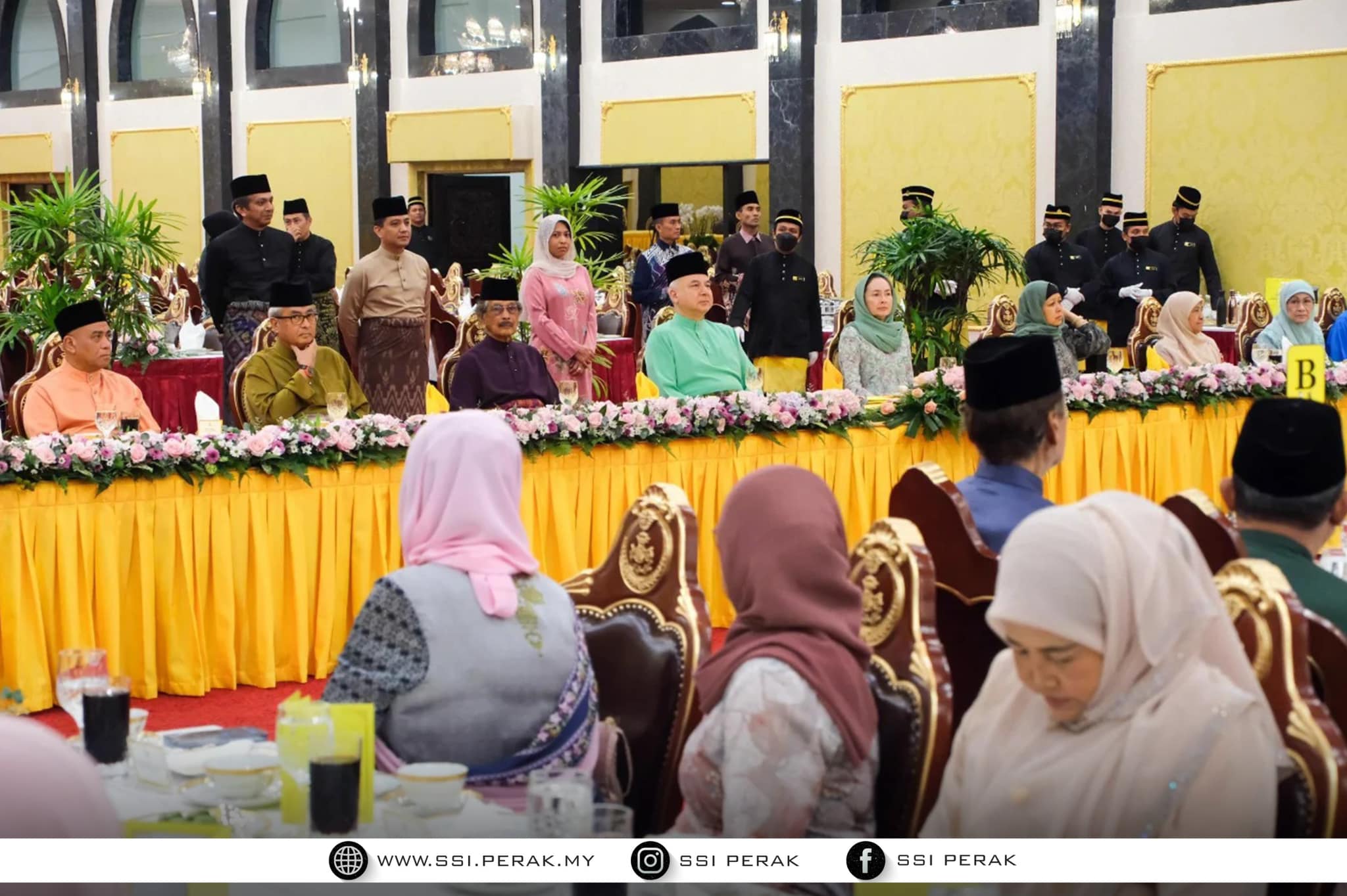 MAJLIS PENYERAHAN ZAKAT PERNIAGAAN DAN MAJLIS IFTAR BERSAMA DYMM PADUKA SERI SULTAN PERAK 2
