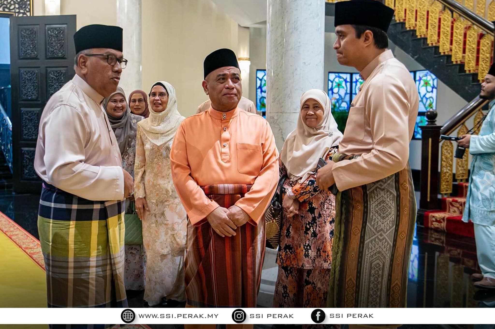MAJLIS PENYERAHAN ZAKAT PERNIAGAAN DAN MAJLIS IFTAR BERSAMA DYMM PADUKA SERI SULTAN PERAK 8