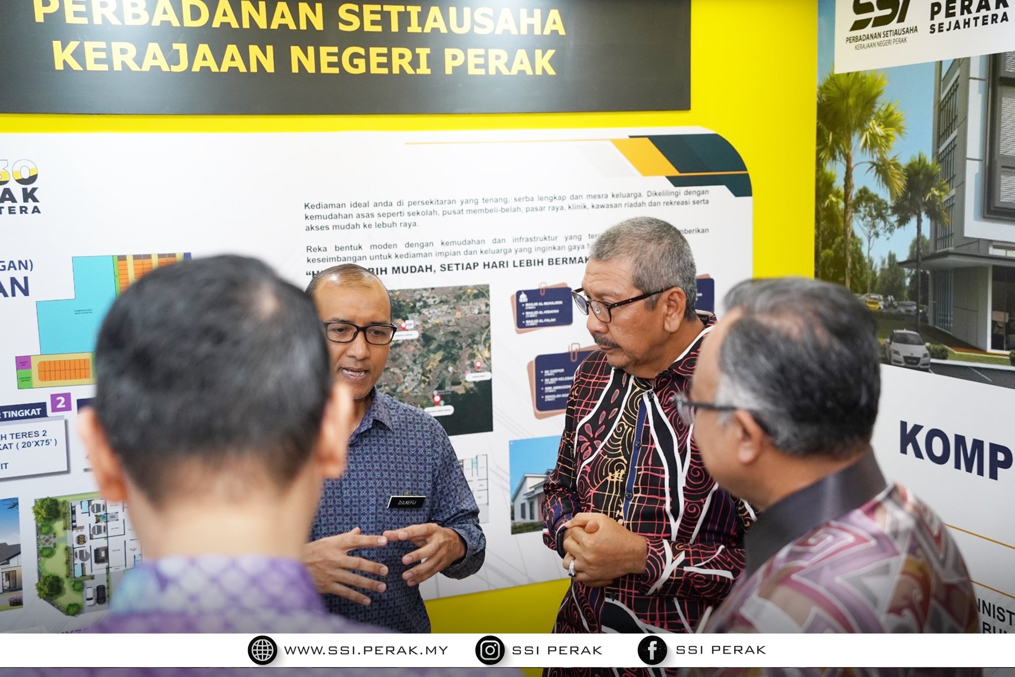 Pengarah Perkhidmatan Awam 5