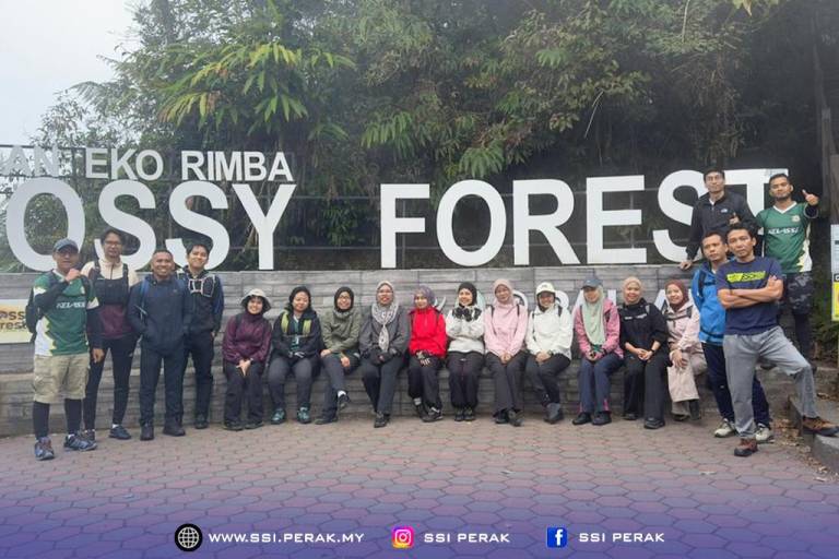 EKSPEDISI GUNUNG IRAU @ MOSSY FOREST ANJURAN KELASSi 7