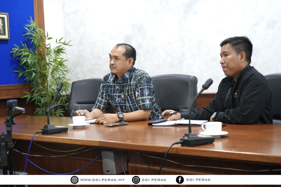 KUNJUNG HORMAT KEPADA PENGURUS BESAR YAYASAN PERAK 3