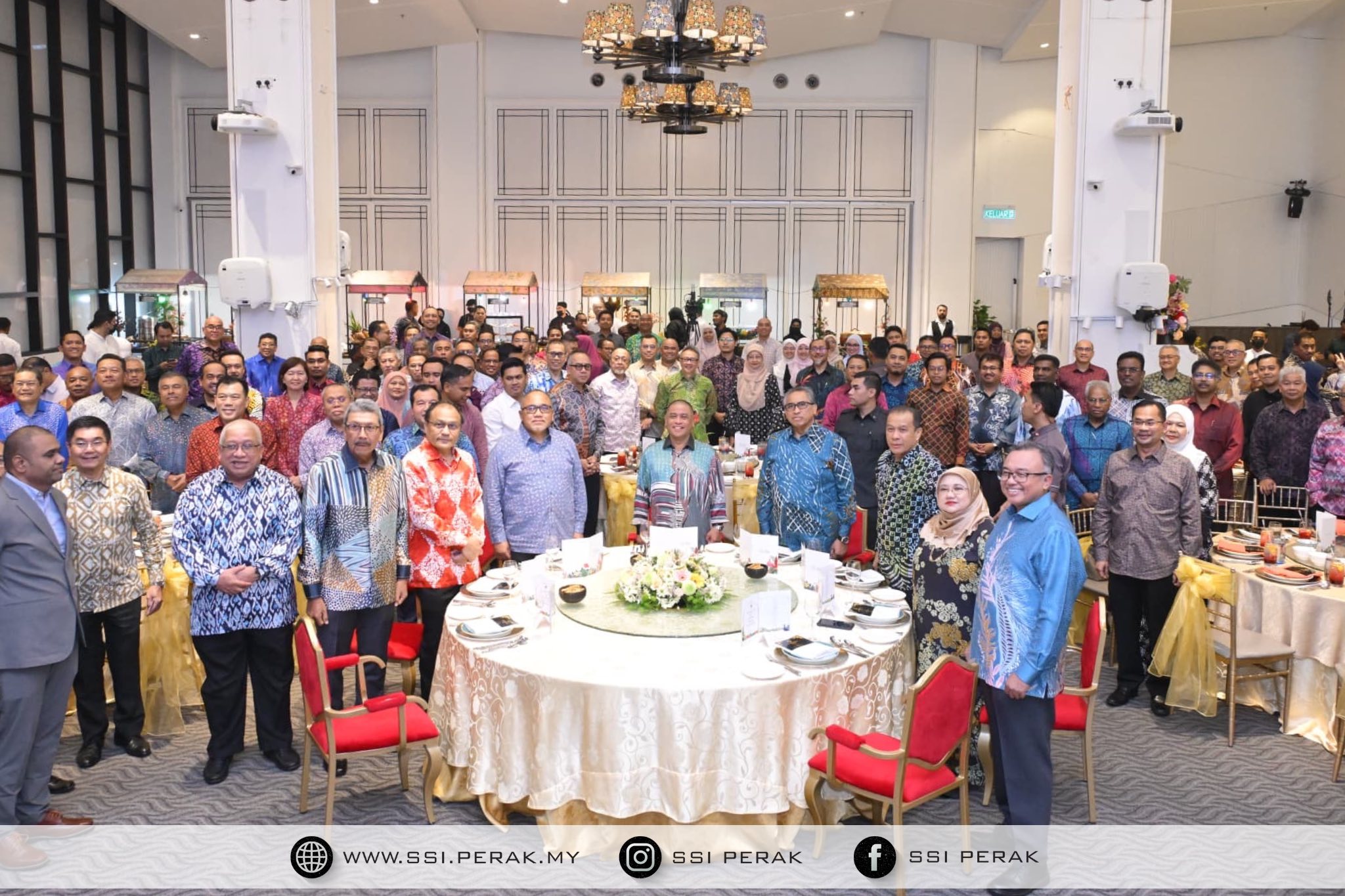 MAJLIS MAKAN MALAM BERSAMA YAB MENTERI BESAR PERAK 1