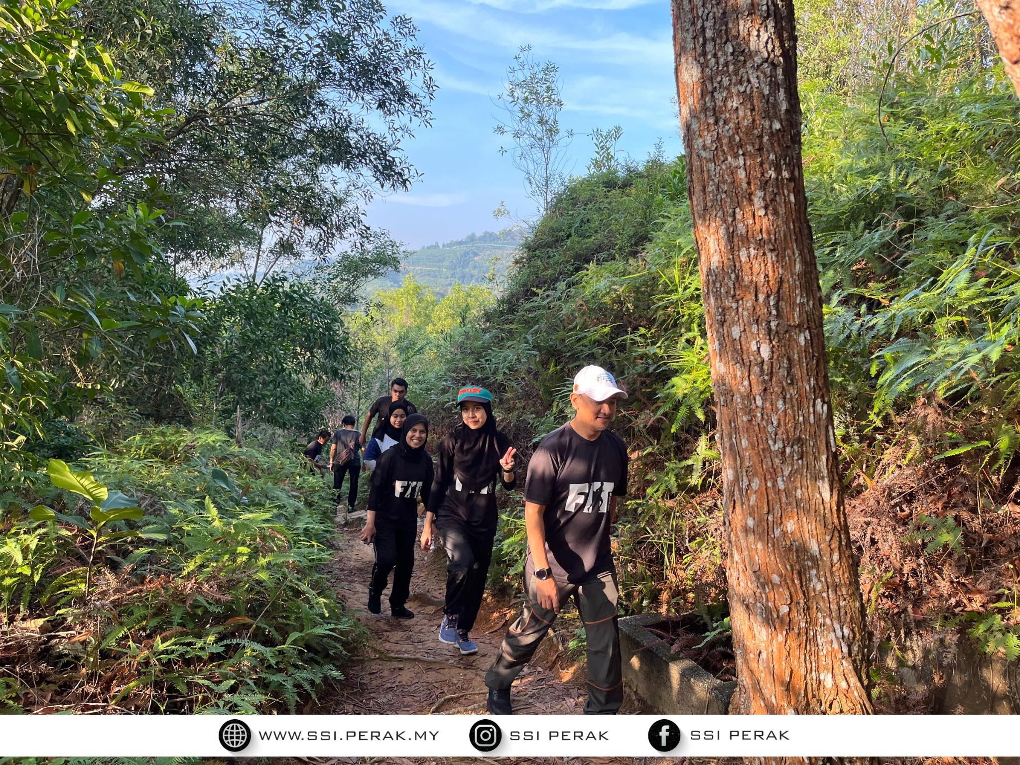 mendaki-bukit-kledang-8