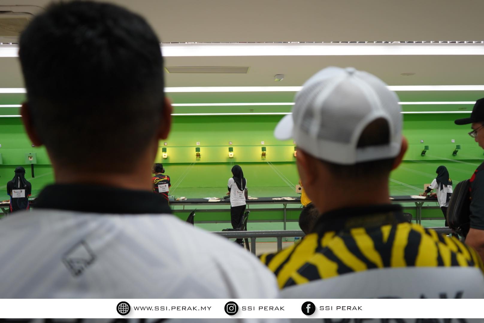 pasukan-menembak-di-lapang-sasar-menembak-perta-jaya-2