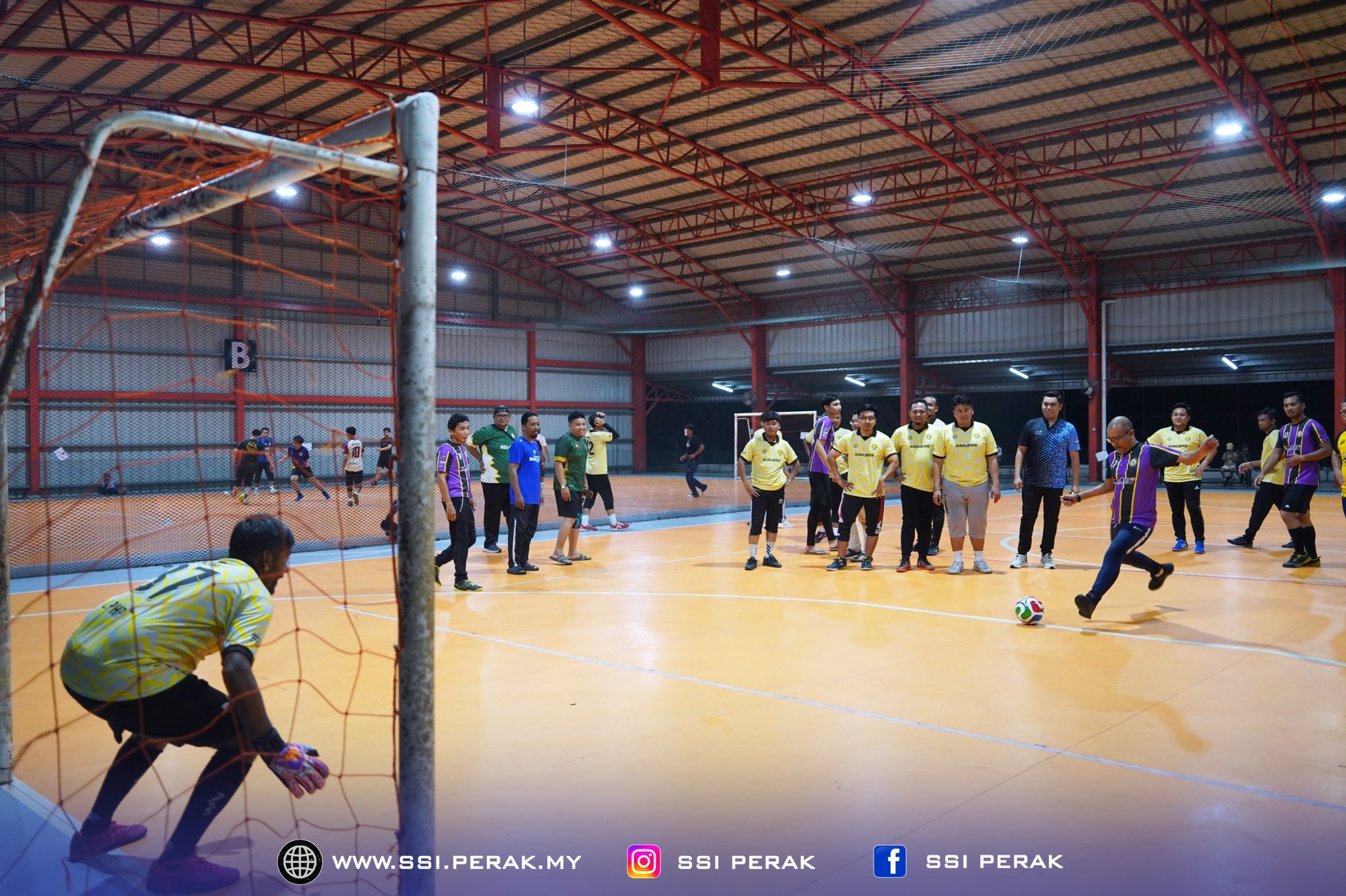 FUTSAL PERSAHABATAN KELASSI FA & LPHP FC 5