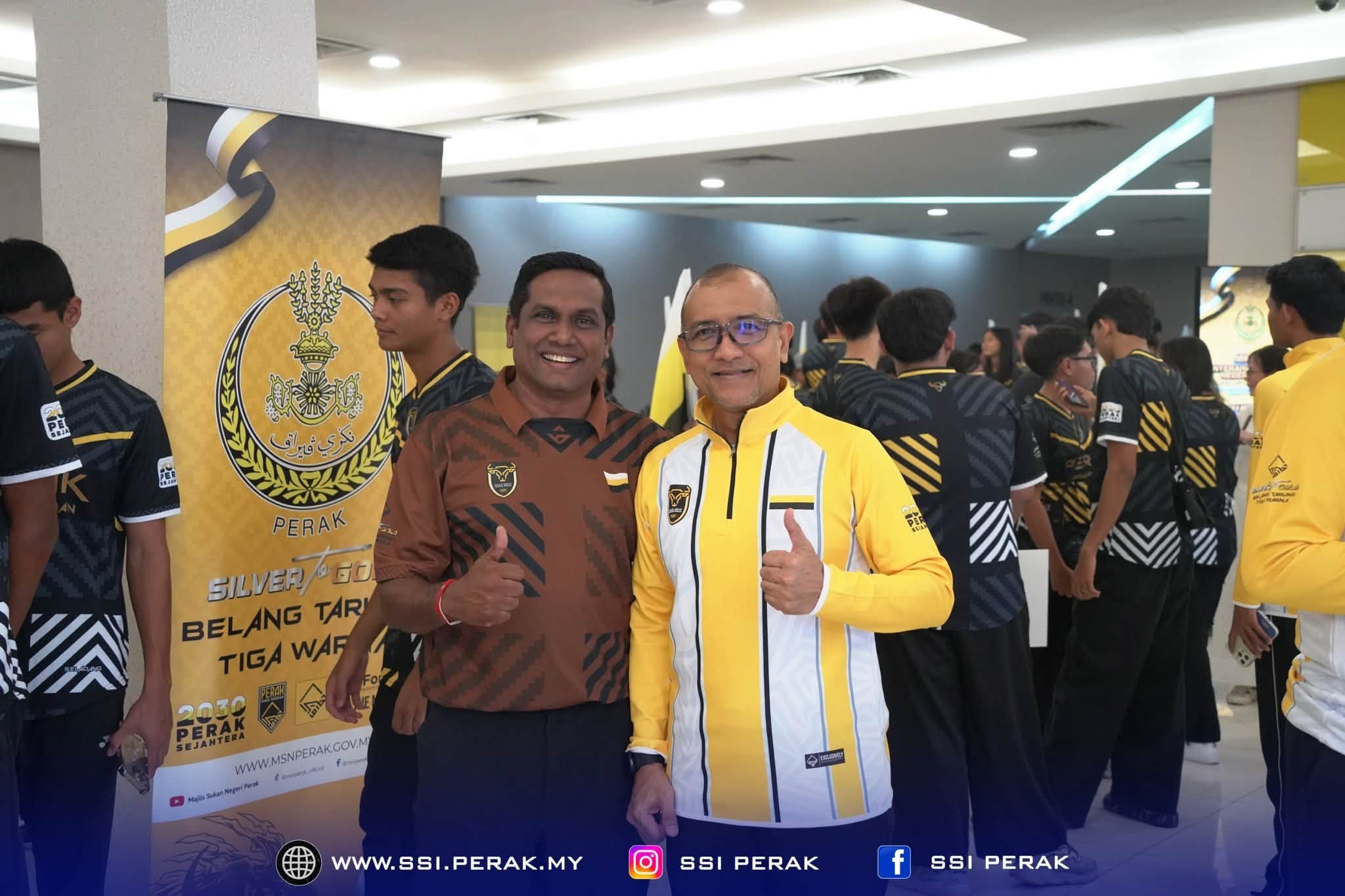BELANG TARUNG TIGA WARNA 1