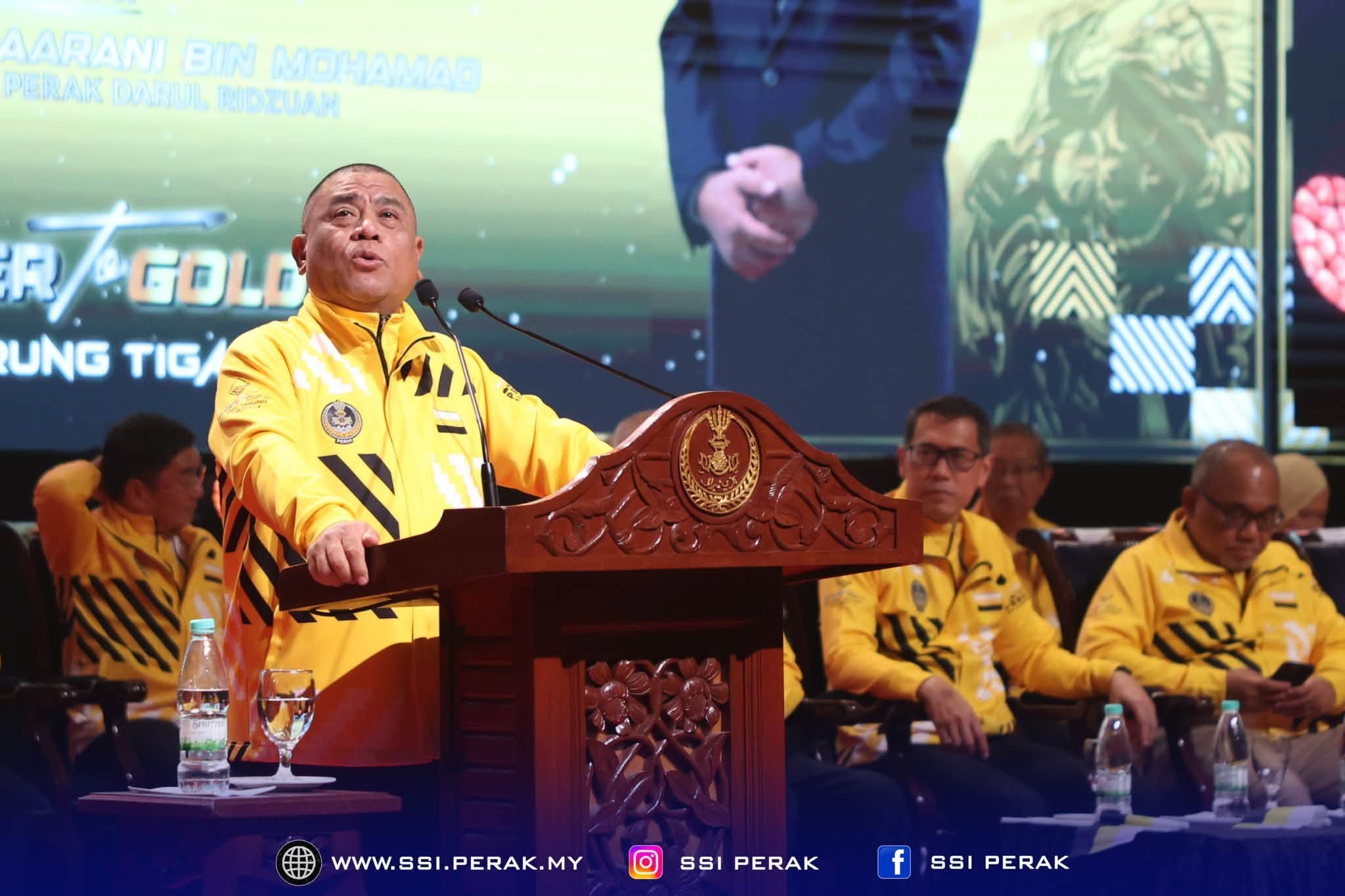 BELANG TARUNG TIGA WARNA 3