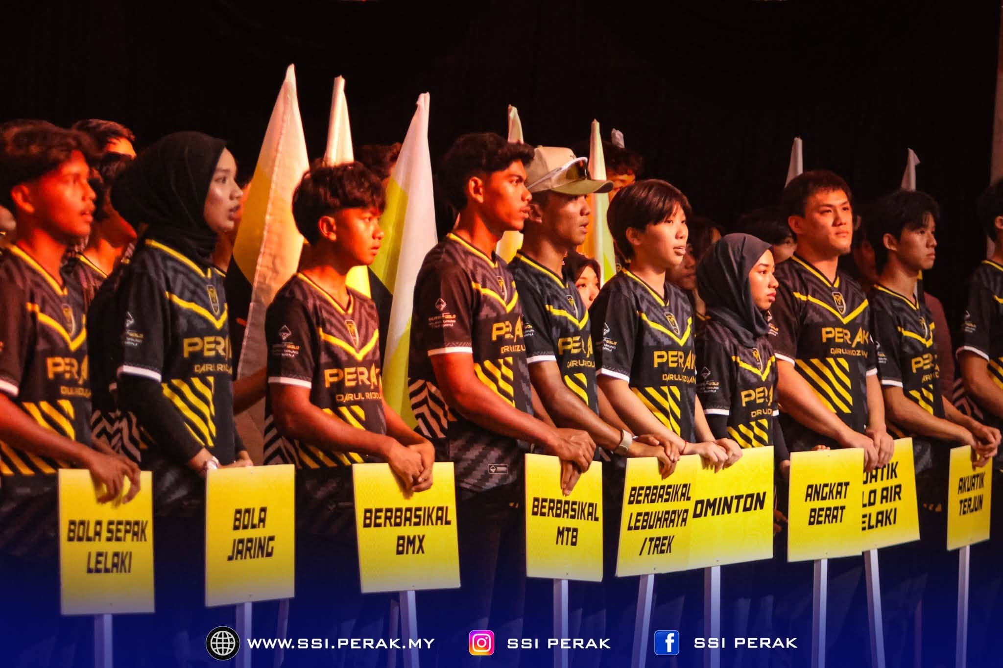 BELANG TARUNG TIGA WARNA 6