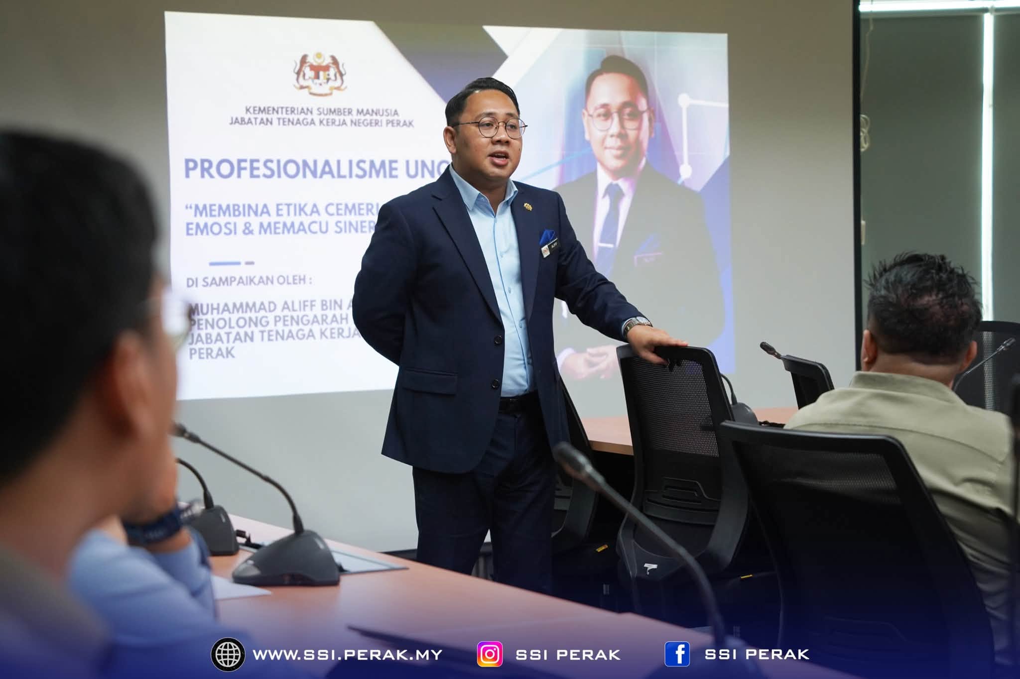 KURSUS PROFESIONALISME UNGGUL MEMBINA ETIKA CEMERLANG, MENGURUS EMOSI DAN MEMACU SINERGI PASUKAN 2